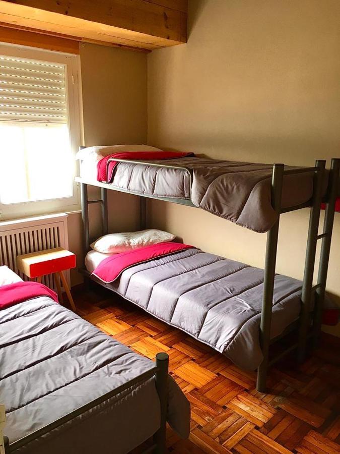 Carving Surf Hostel San Esteban de Pravia ภายนอก รูปภาพ