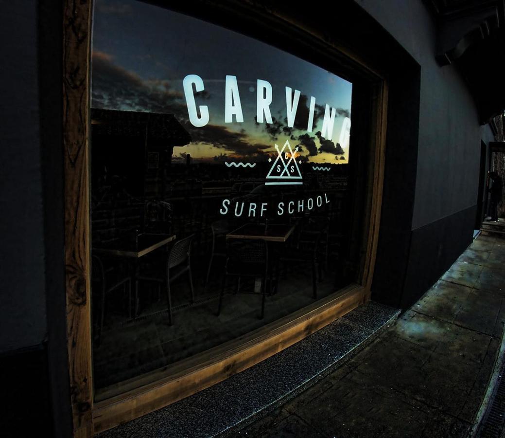 Carving Surf Hostel San Esteban de Pravia ภายนอก รูปภาพ