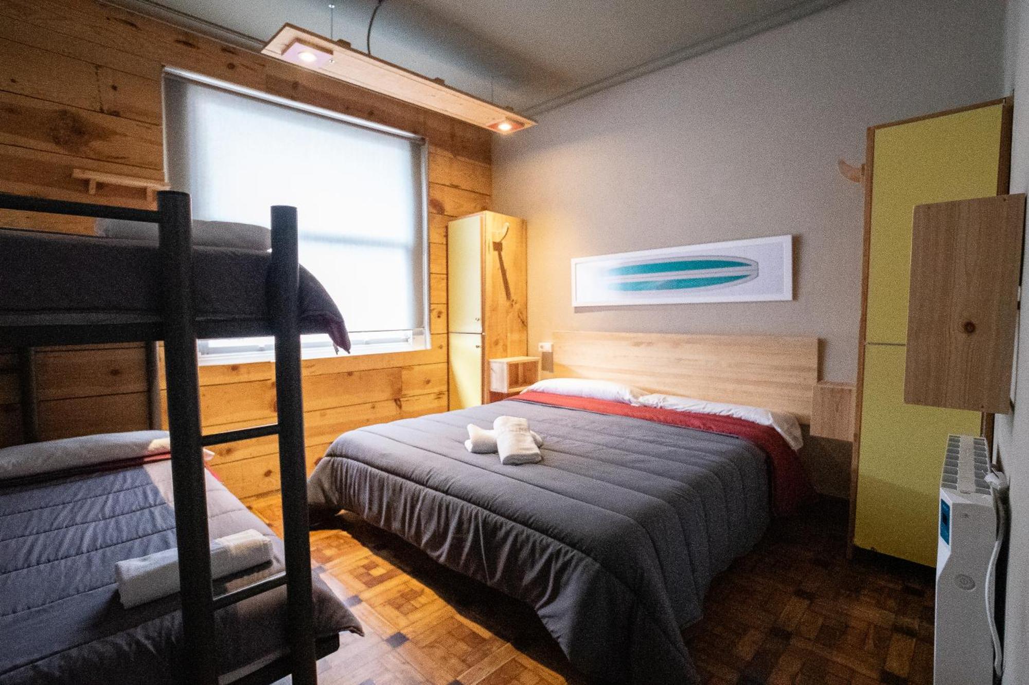 Carving Surf Hostel San Esteban de Pravia ภายนอก รูปภาพ