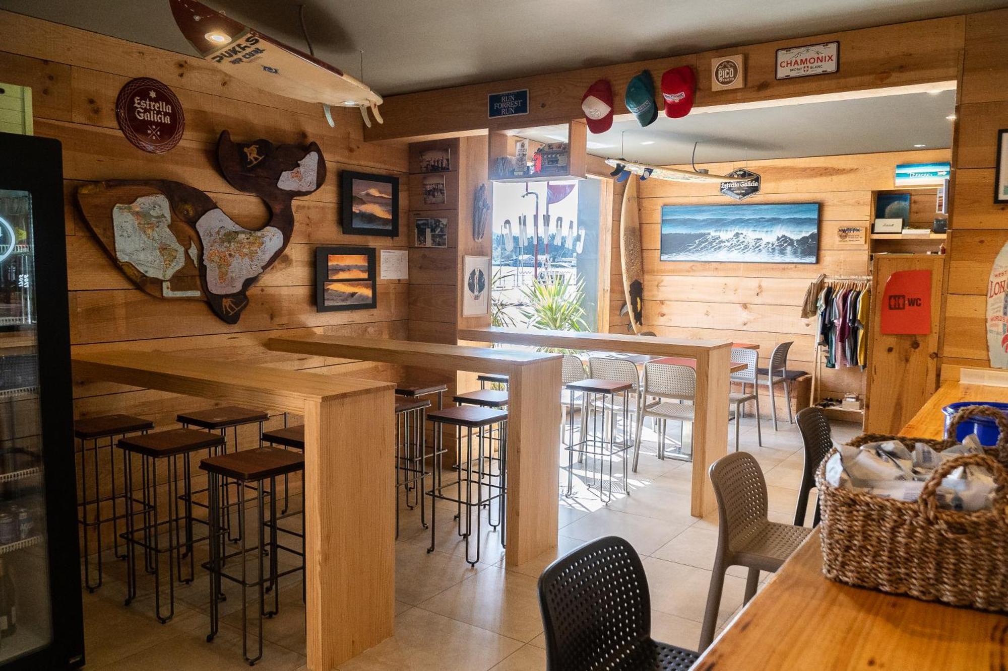 Carving Surf Hostel San Esteban de Pravia ภายนอก รูปภาพ