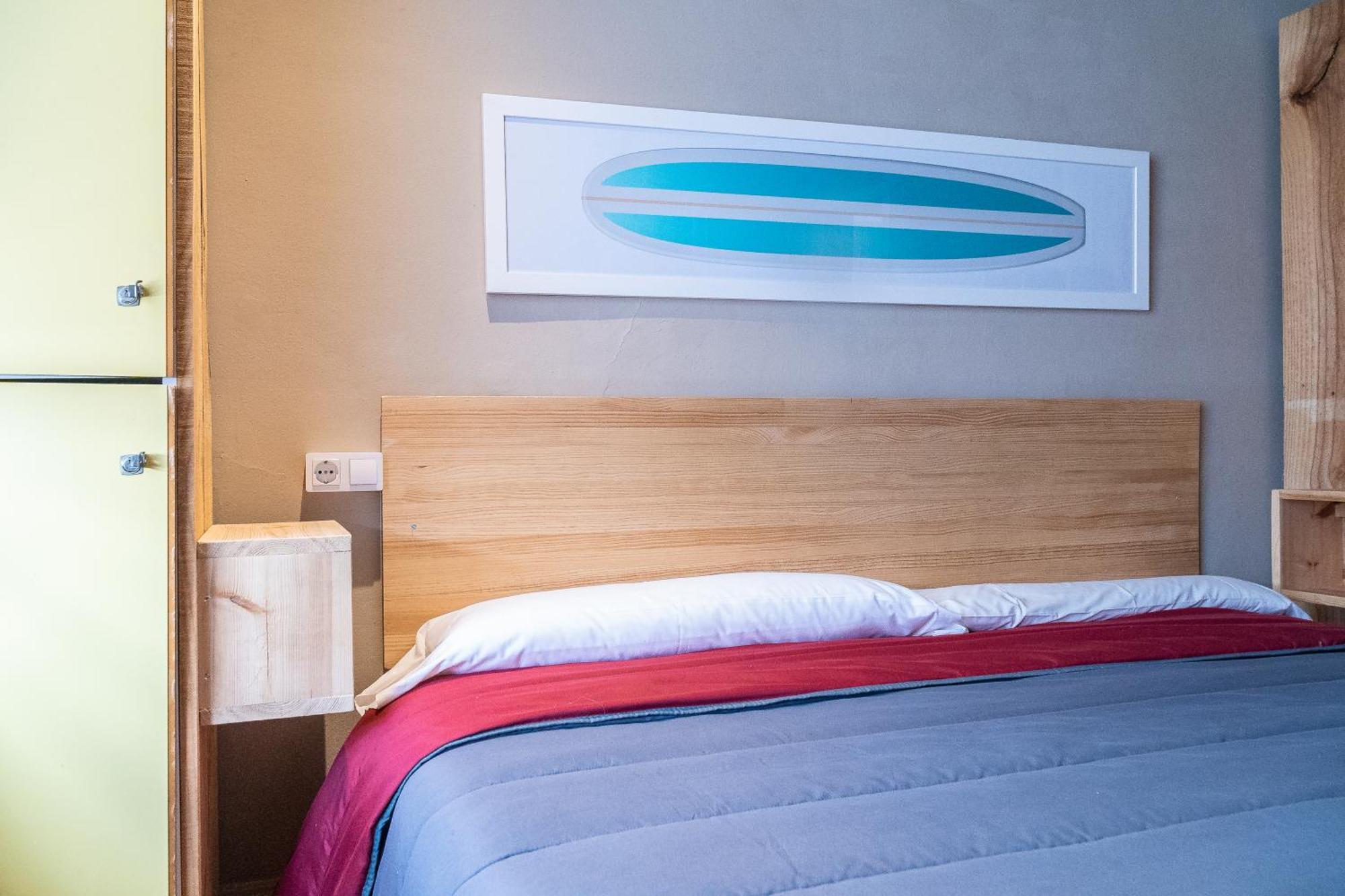 Carving Surf Hostel San Esteban de Pravia ภายนอก รูปภาพ