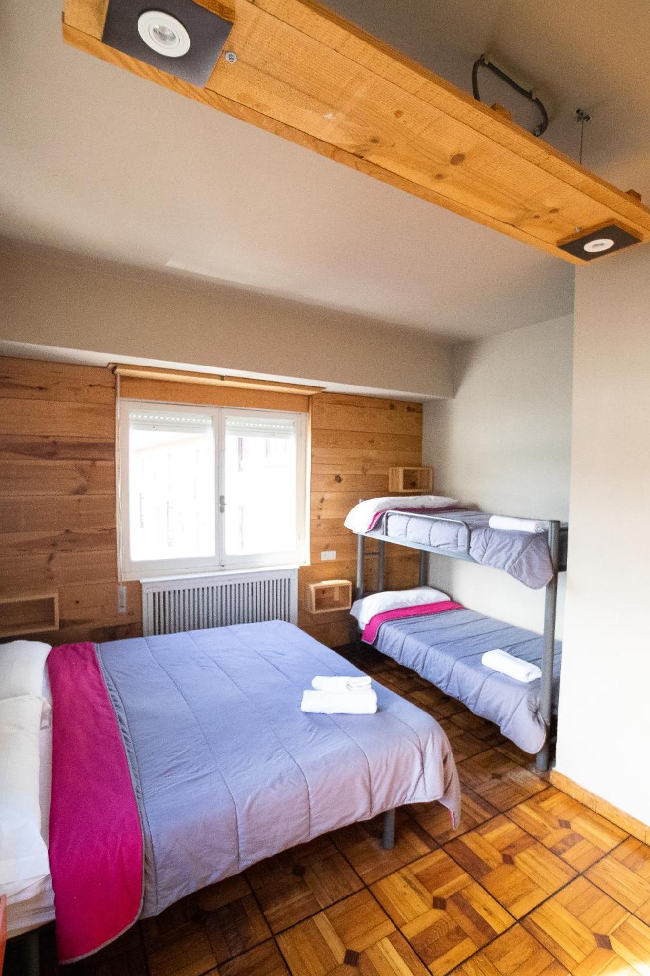 Carving Surf Hostel San Esteban de Pravia ภายนอก รูปภาพ