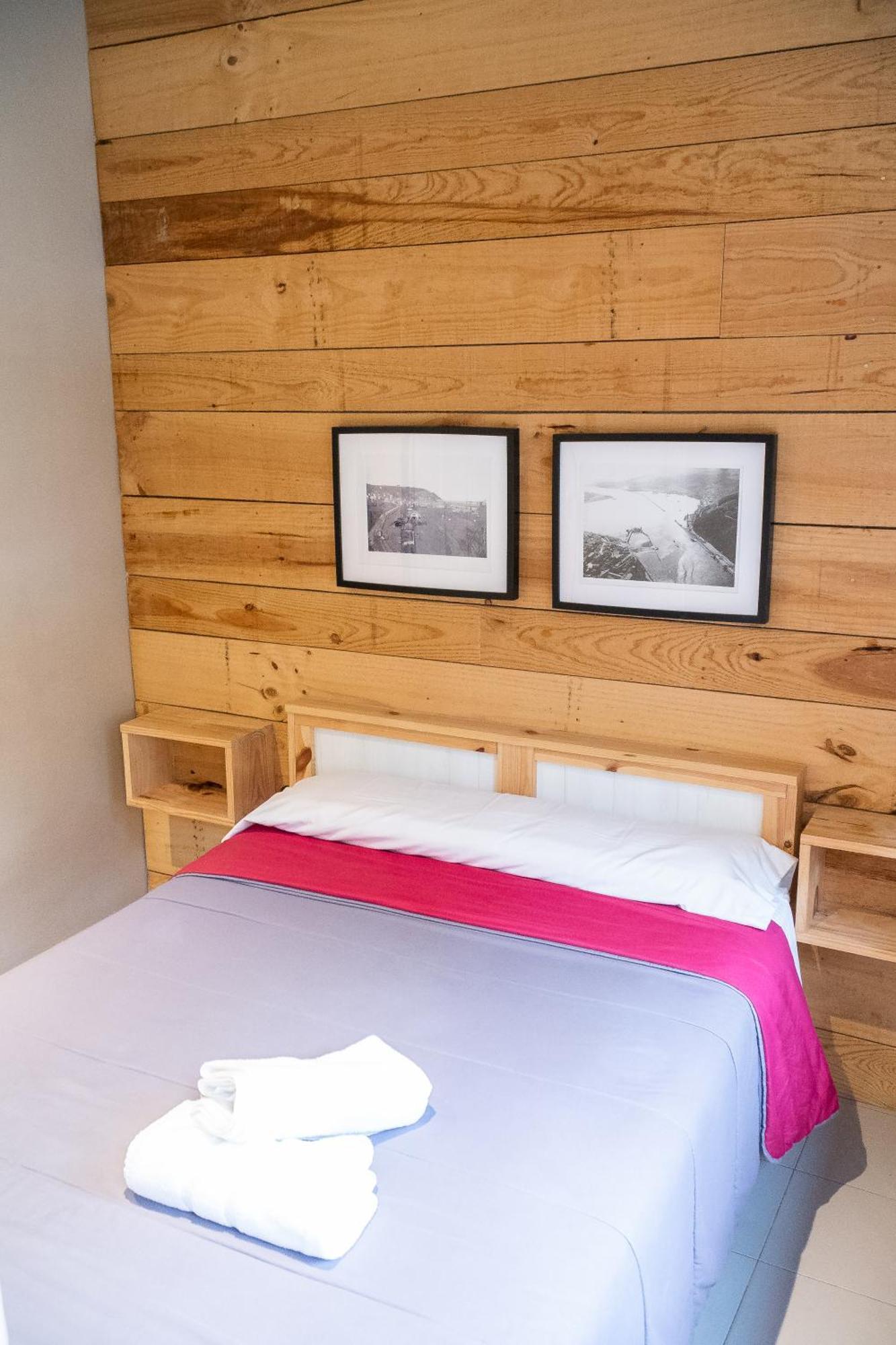 Carving Surf Hostel San Esteban de Pravia ภายนอก รูปภาพ