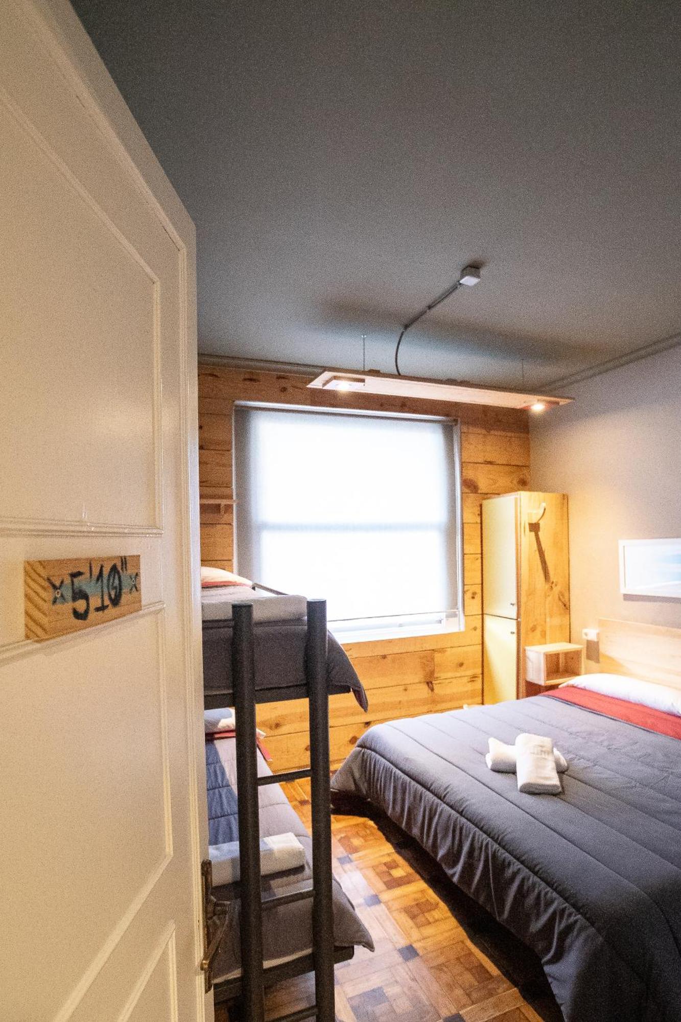 Carving Surf Hostel San Esteban de Pravia ภายนอก รูปภาพ